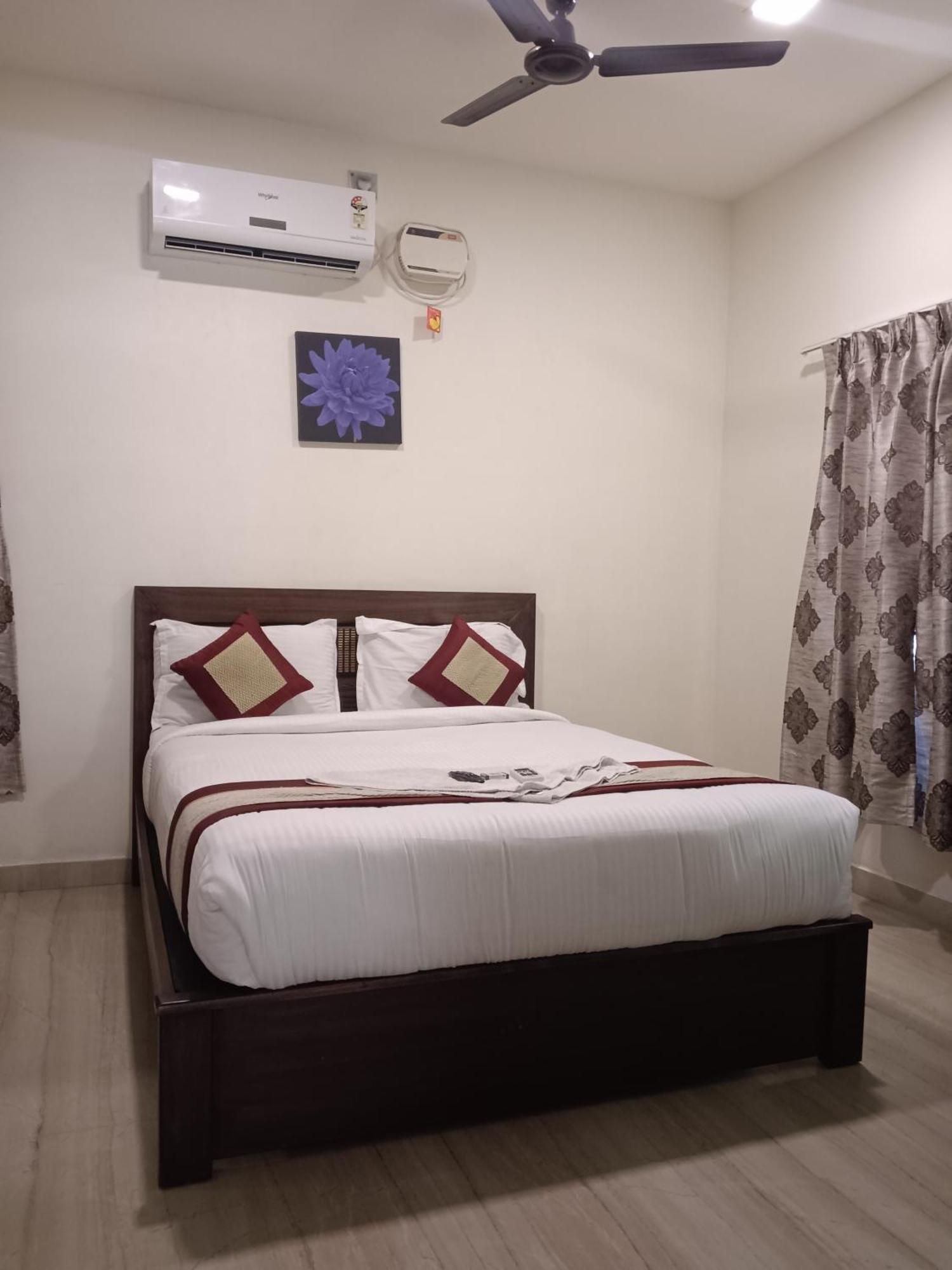 Iris Comfort Inn Csennai Kültér fotó
