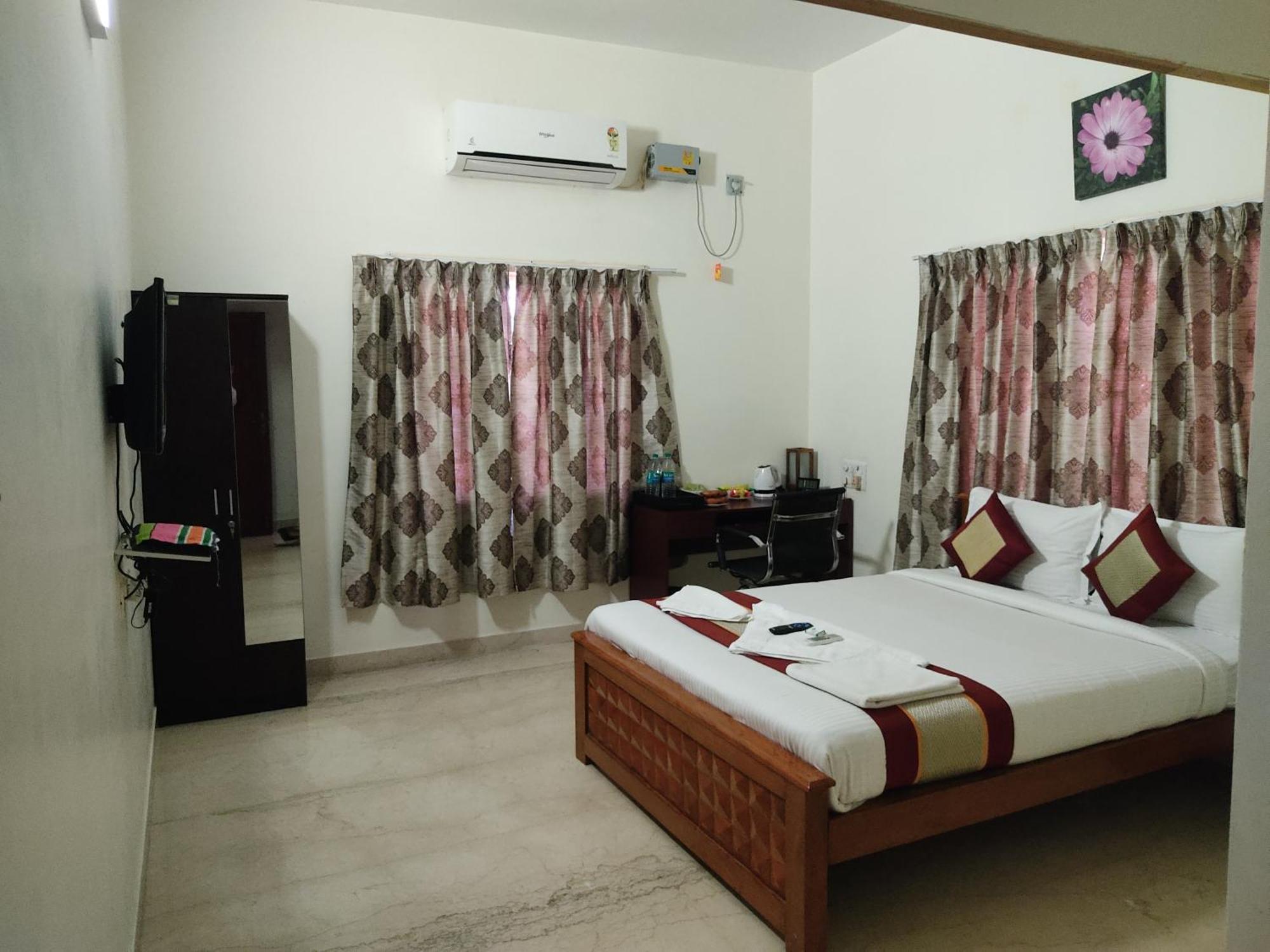 Iris Comfort Inn Csennai Kültér fotó
