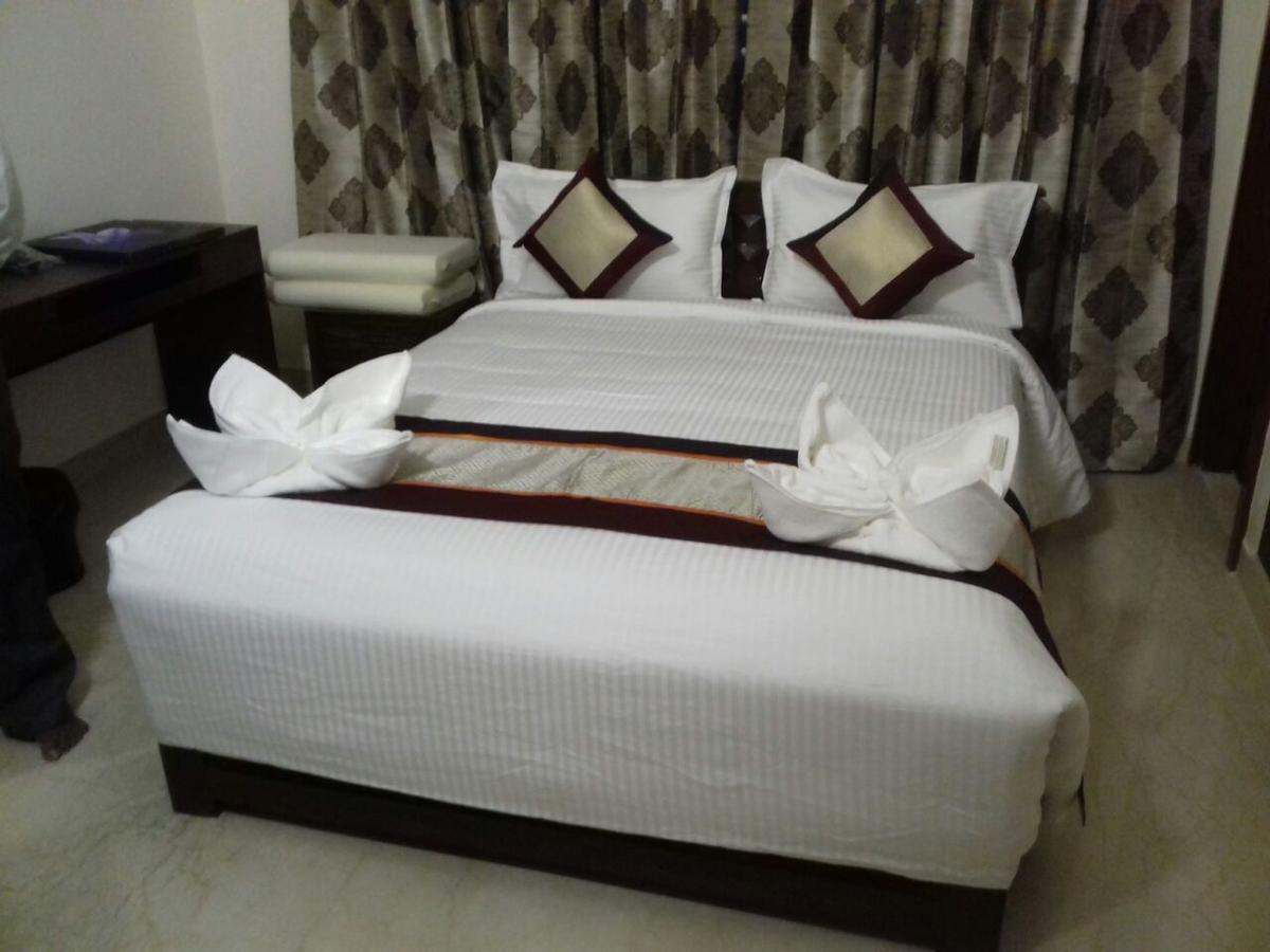 Iris Comfort Inn Csennai Kültér fotó