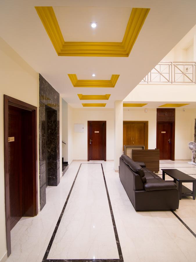 Iris Comfort Inn Csennai Kültér fotó