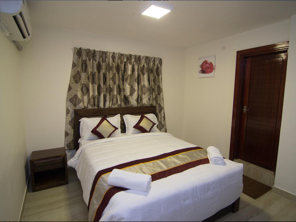 Iris Comfort Inn Csennai Kültér fotó